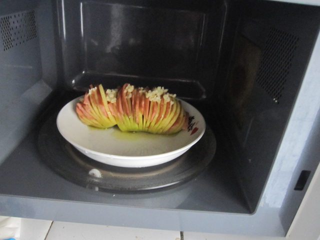 土豆烤香肠步骤7