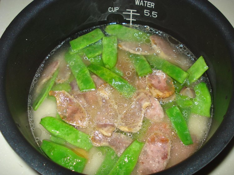 豆角香肠焖饭步骤8
