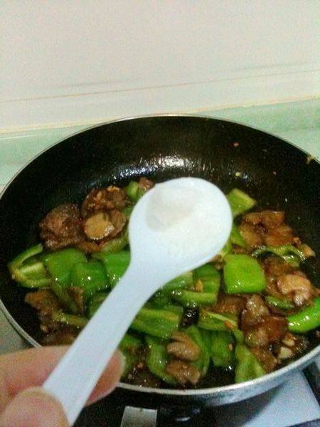香肉青椒步骤5
