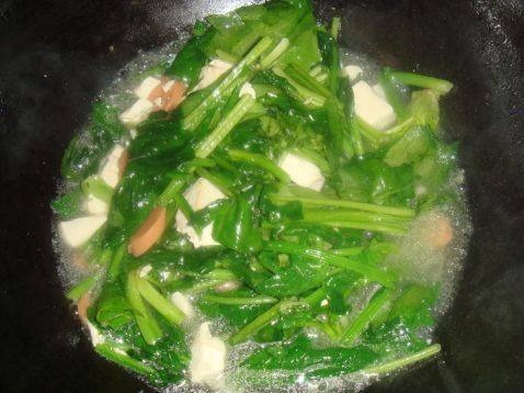 菠菜皮蛋汤步骤6