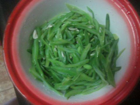 豆角丝炒香肠步骤4