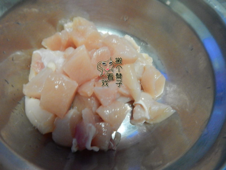 西芹土豆烧鸡丁步骤2