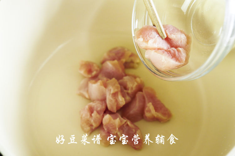 西兰花鸡肉小方步骤5