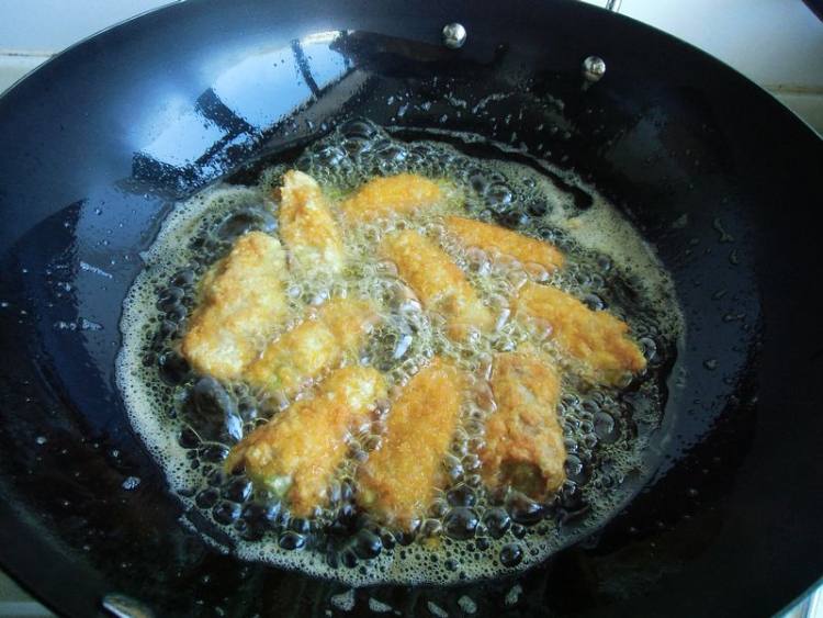 黄瓜鸡肉卷步骤10