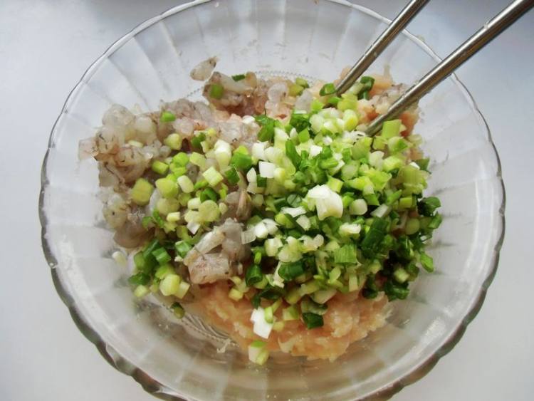 虾仁鸡肉饺子步骤7