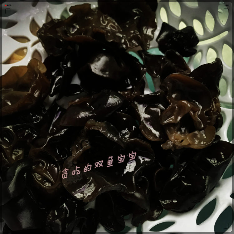 木耳蒸鸡步骤3