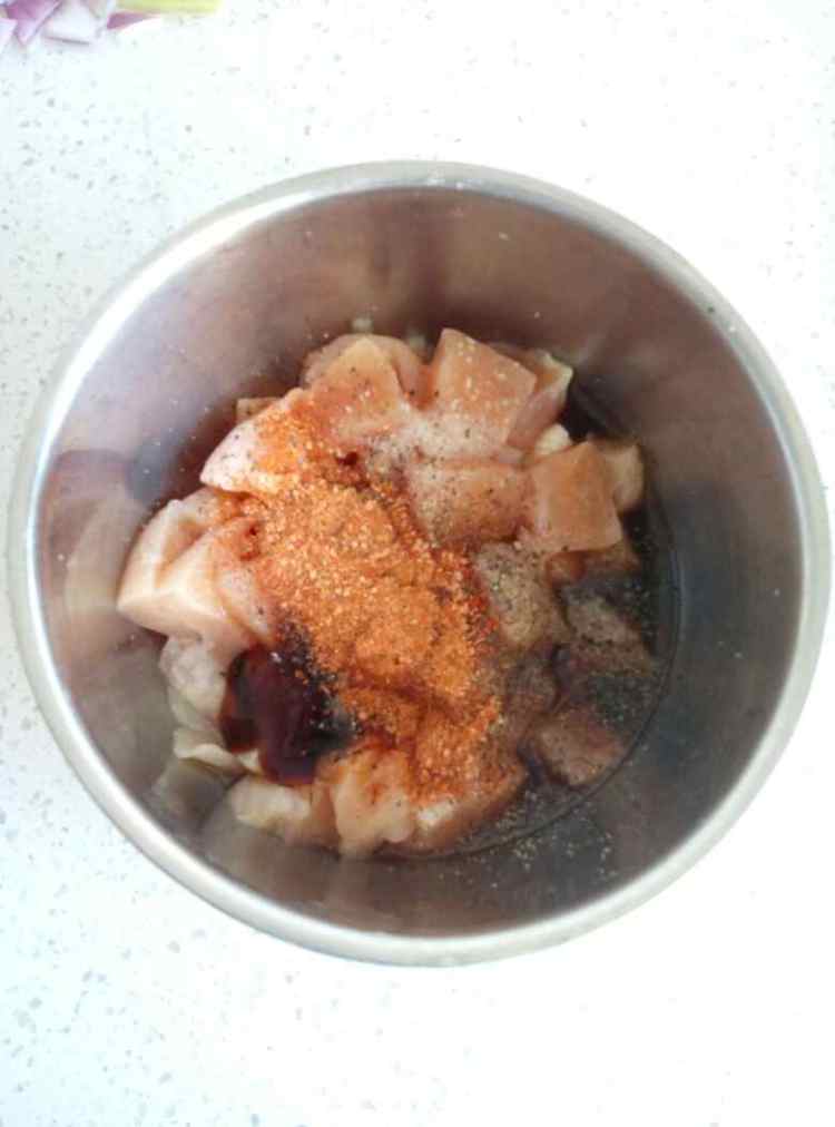 鸡肉蔬菜串步骤2