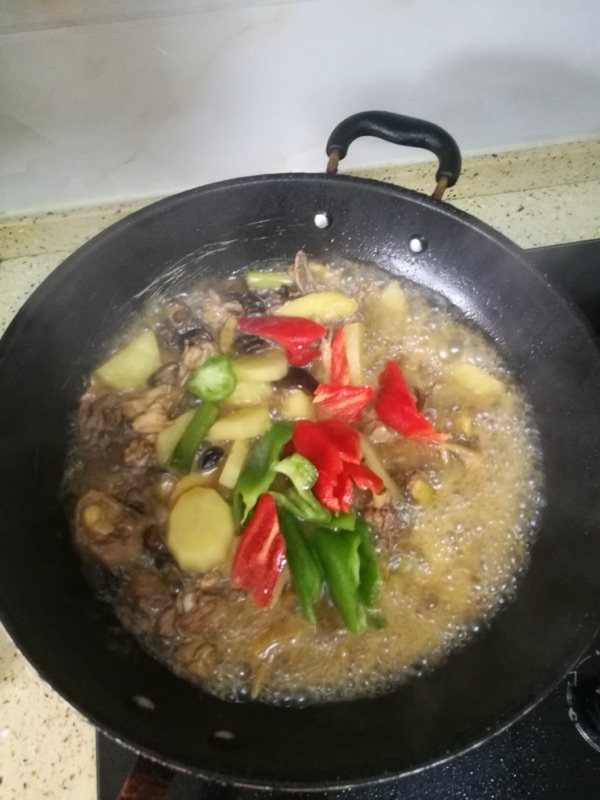 土豆炒鸡肉步骤13