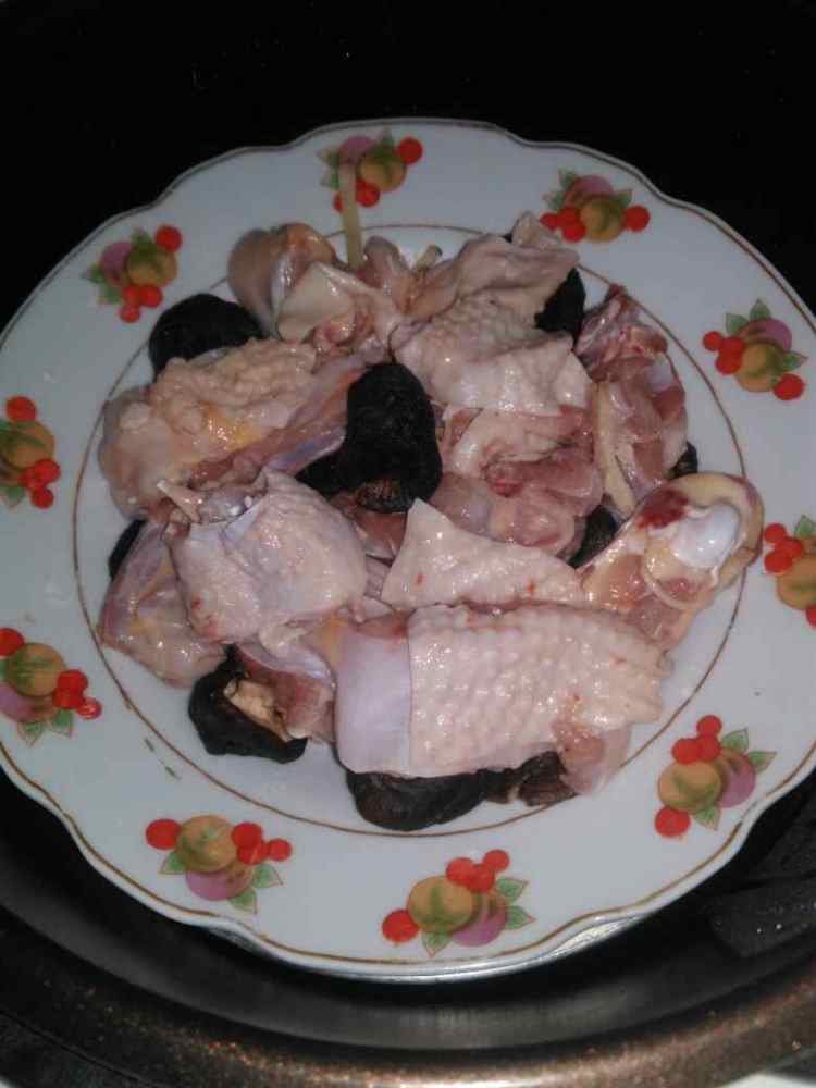 香菇蒸鸡肉步骤6