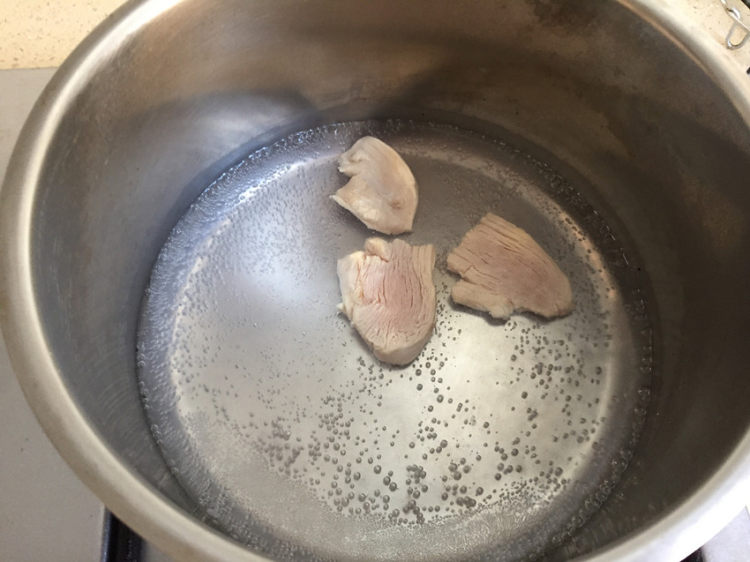 绿豆芽生菜瘦肉粥步骤3