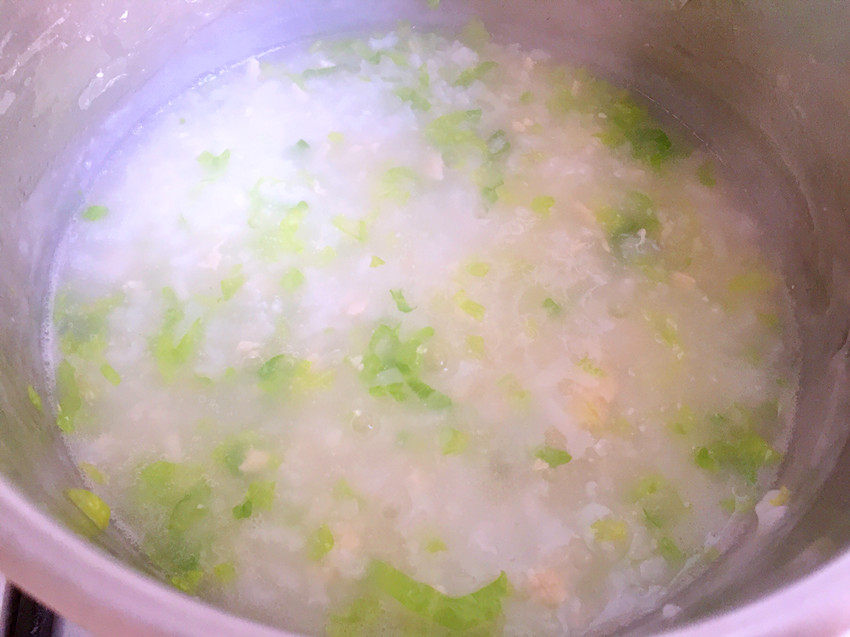 绿豆芽生菜瘦肉粥步骤13