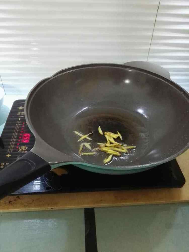 红烧归枣鸡步骤6