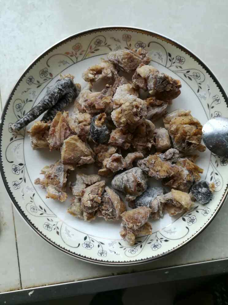 土豆片炒鸡步骤3