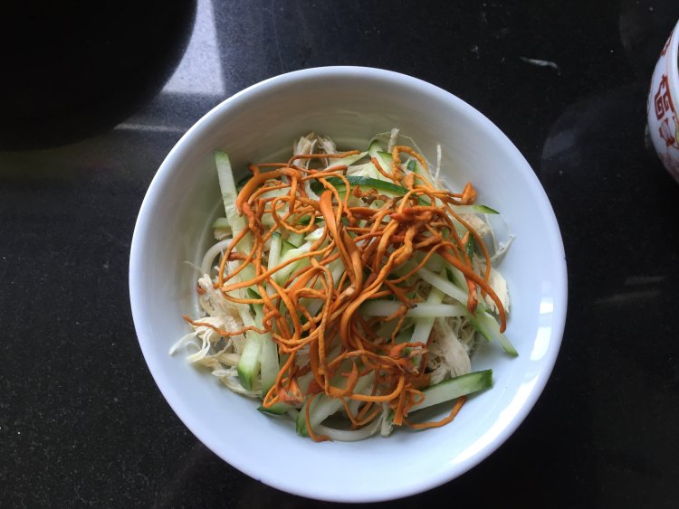 虫草花鸡丝凉拌面步骤4