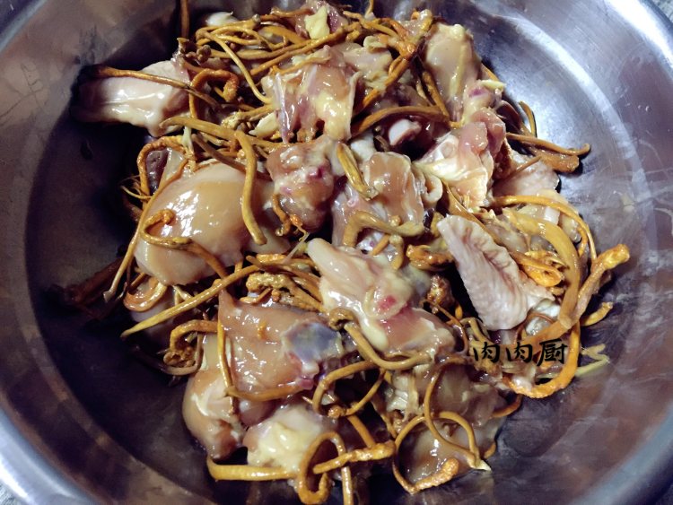 虫草花蒸鸡步骤7