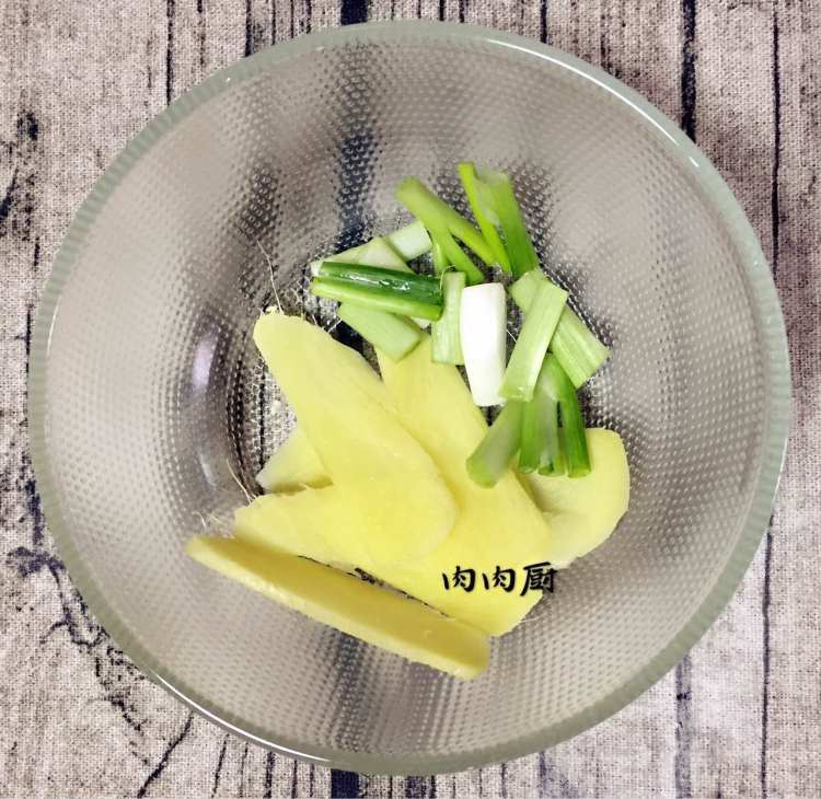 茶树菇炖鸡步骤4