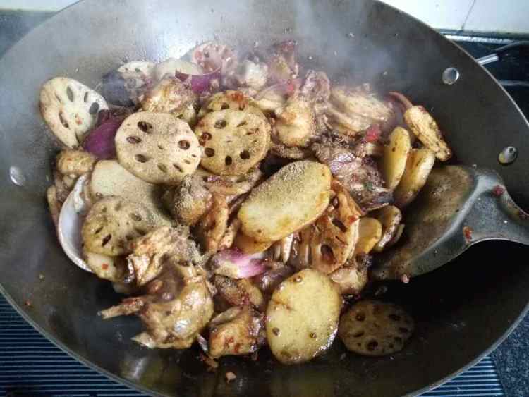 家庭版麻辣干锅鸡步骤16