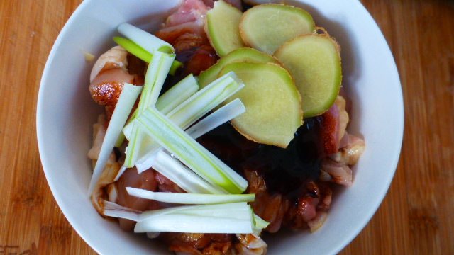 鸡肉南瓜盅步骤4