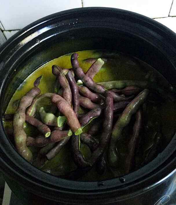 紫豆角炖鸡步骤8