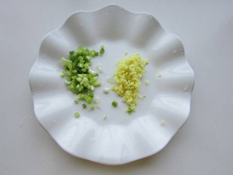 鸡肉茄盒步骤2