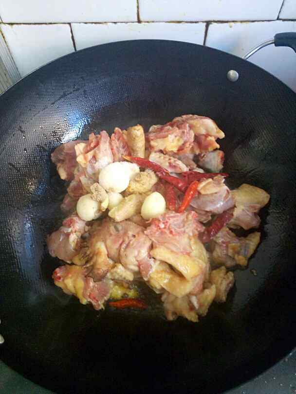 豆角土豆焖鸡块步骤4