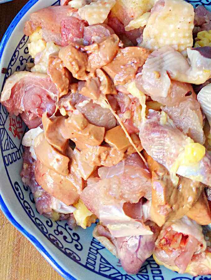 豆角土豆焖鸡块步骤1