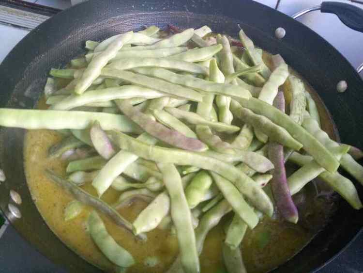 豆角土豆焖鸡块步骤8