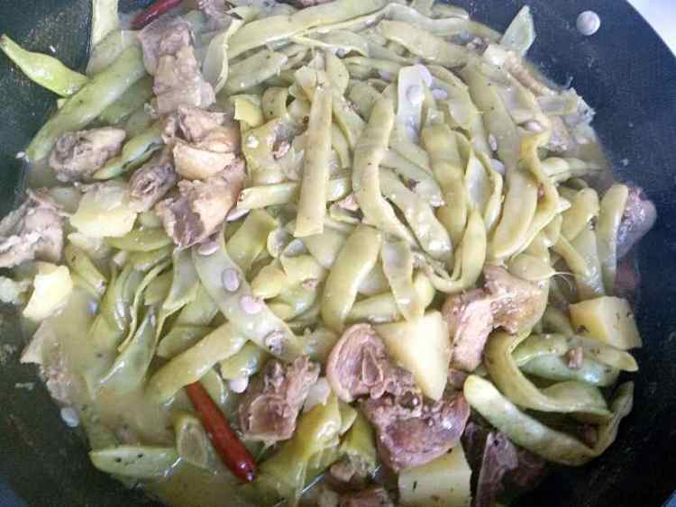豆角土豆焖鸡块步骤10