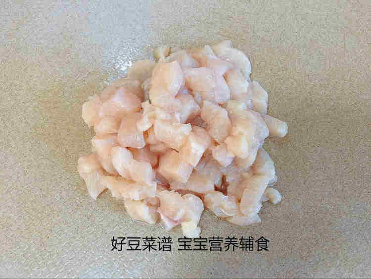 胡萝卜土豆鸡肉汤步骤2