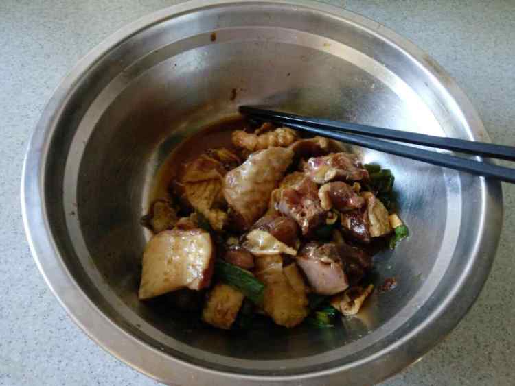 鸡肉炖土豆块步骤3