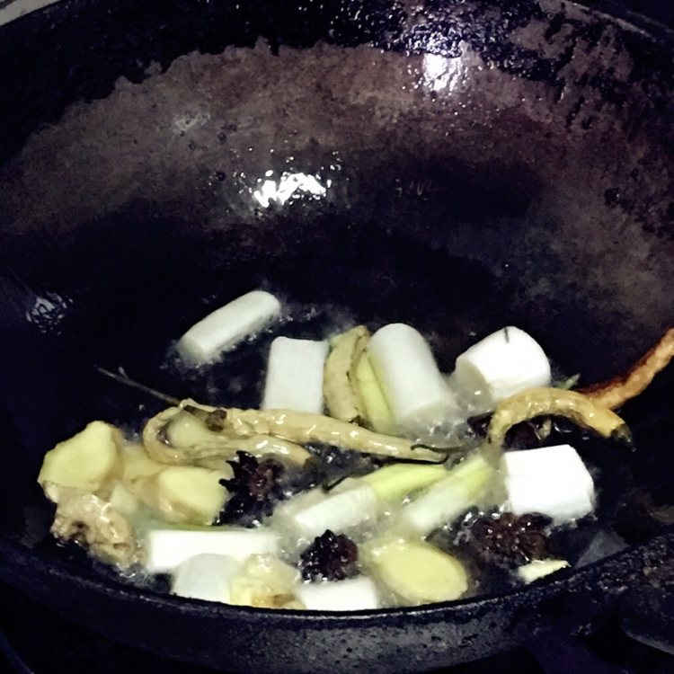 土豆炖鸡肉步骤4