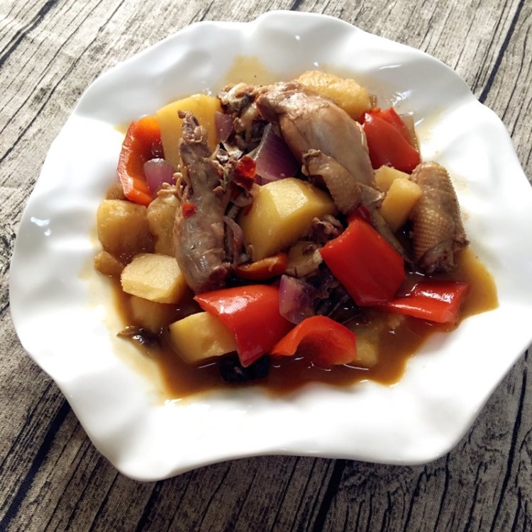 土豆炖鸡肉步骤8