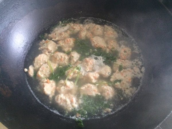鸡肉胡萝卜丸子汤步骤9