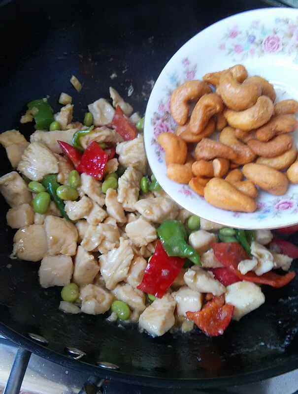 腰果鸡丁步骤15
