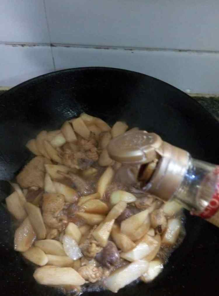 茭白烧鸡肉步骤8