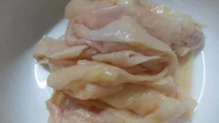 青瓜腐竹炒鸡丝步骤1
