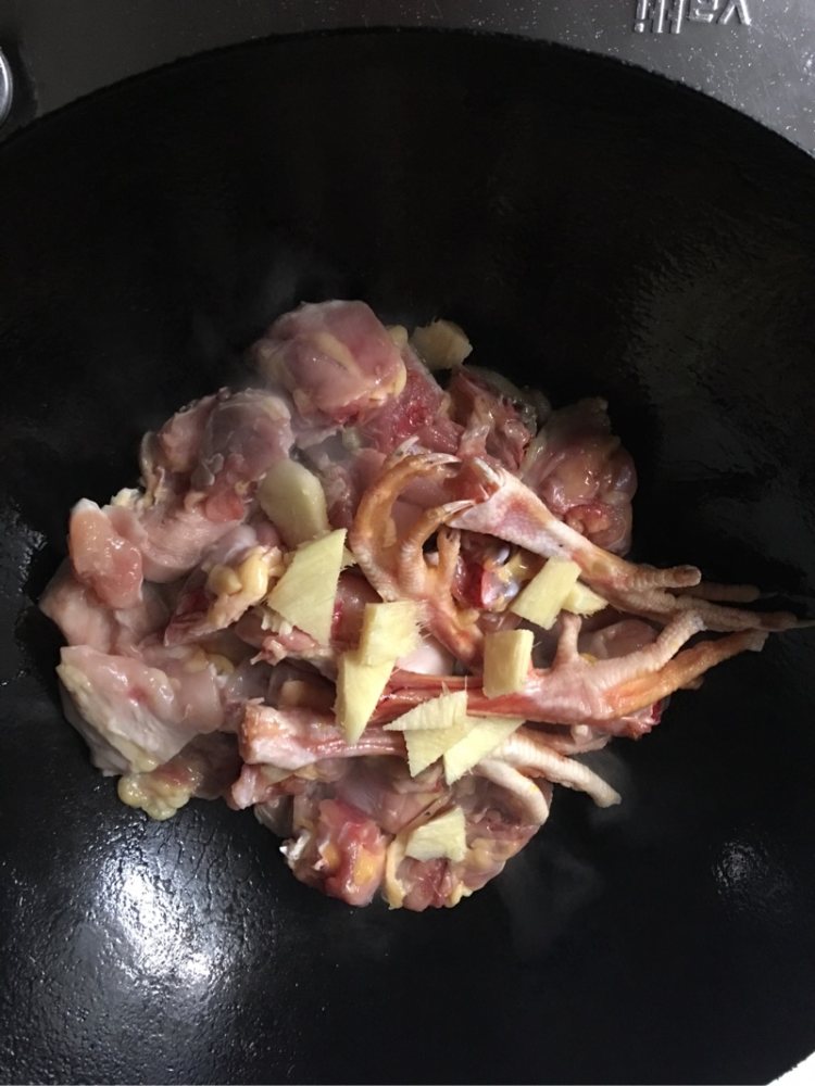 山药烧鸡块步骤3