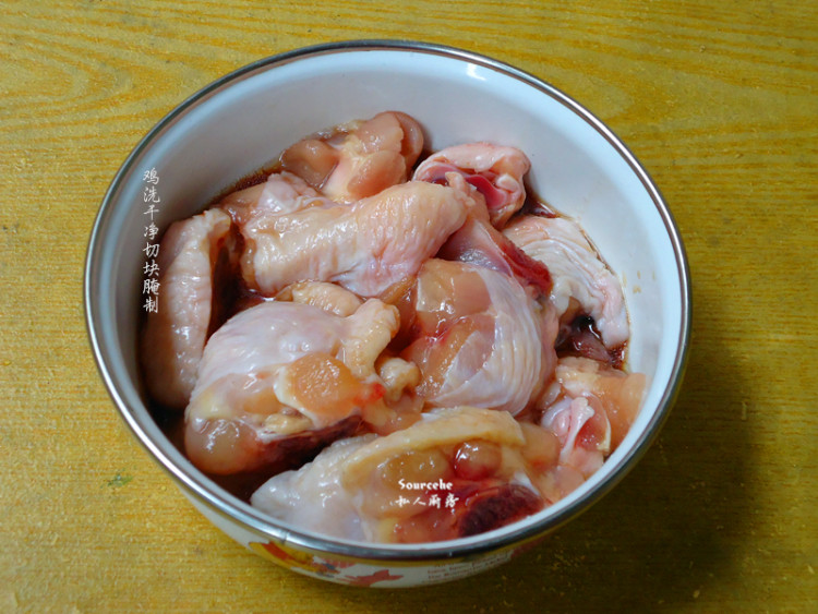 酱香鸡爆杏鲍菇步骤1