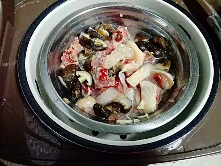 冬菇蒸鸡肉步骤4