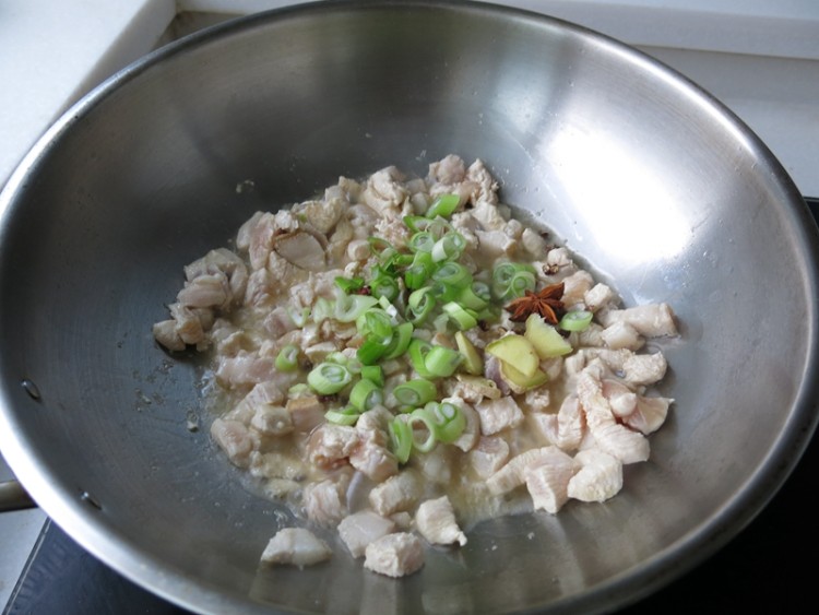 豇豆茄子肉丁炸酱卤步骤5
