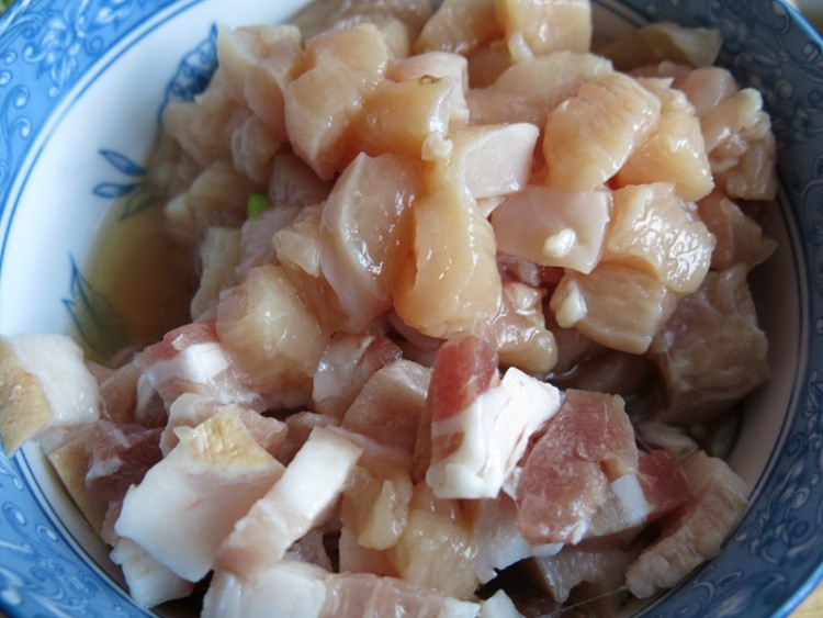 豇豆茄子肉丁炸酱卤步骤3