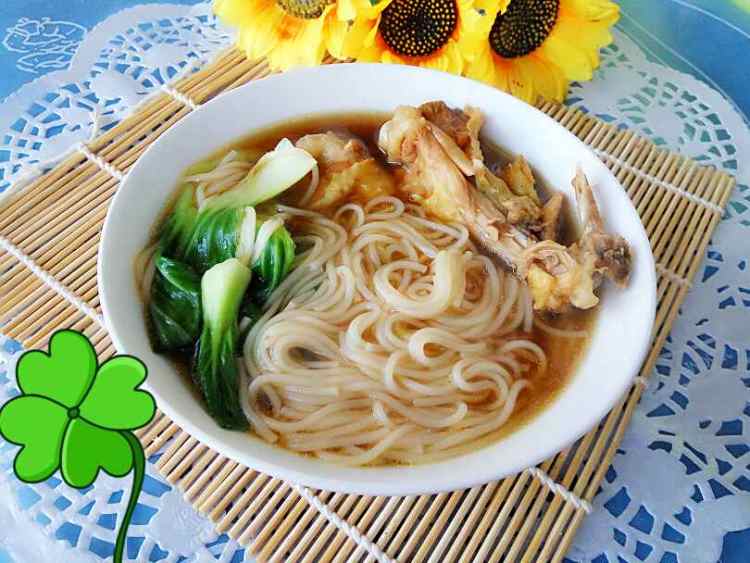 鸡汤龙须面步骤5