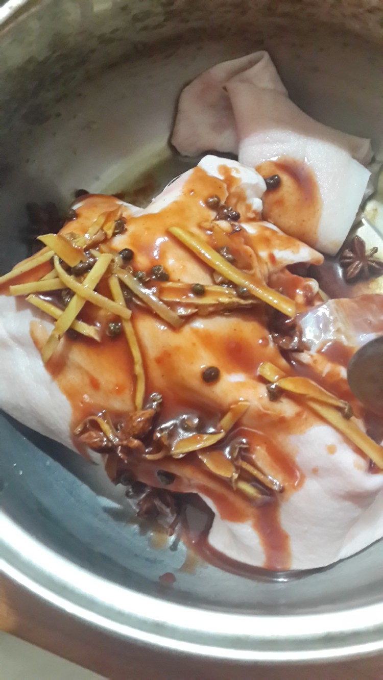 怪味鸡腿砂锅饭步骤3