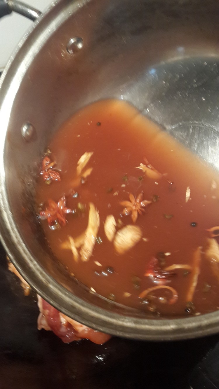 怪味鸡腿砂锅饭步骤5