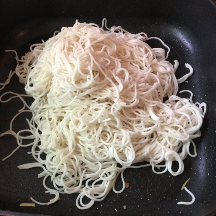 鸡丁炒面步骤12