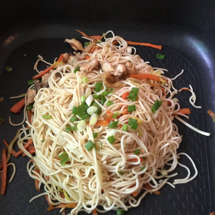 鸡丁炒面步骤15
