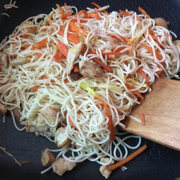 鸡丁炒面步骤14