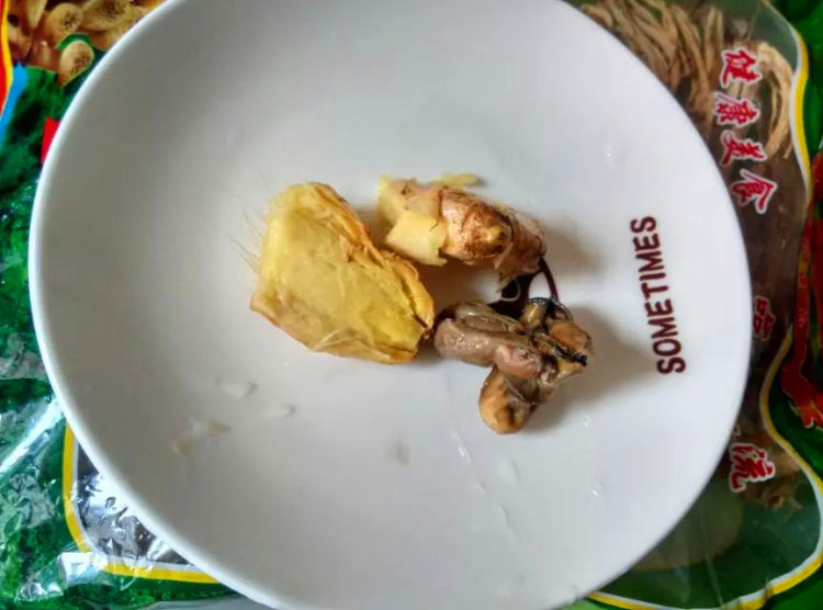 茶树菇煲鸡步骤2