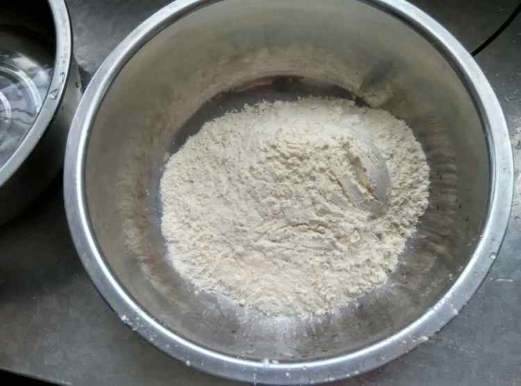 炸酥皮鸡腿步骤3