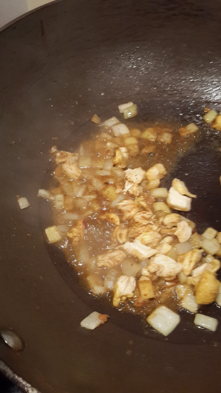 咖喱鸡肉油炸包步骤3